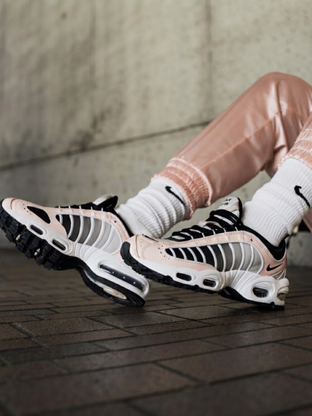 Nike Air Max Tailwind 4 Light Soft Pink Women's Shoes Size 5.5